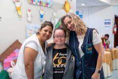 Aluna de 36 anos, portadora de Síndrome de Down, dá lição de solidariedade em instituição parceira da Seed