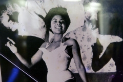 Exposição e peça rememoram a atriz Odelair Rodrigues