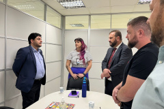  o Secretário da Família e Juventude do Governo do Distrito Federal (GDF), Rodrigo Delmasso, visitou a sede da Secretaria de Estado do Desenvolvimento Social e Família (Sedef), no Palácio das Araucárias