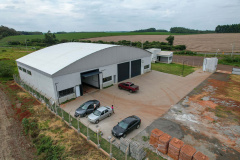 Com apoio do Estado, 160 barracões foram instalados nas cidades e geram emprego