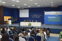  Paraná e Anvisa debatem segurança do paciente em reunião da Saúde