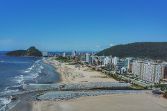 Além da reestruturação da Orla de Matinhos:serviço de esgotamento para a Ilha do Mel, a nova ponte da Ilha de Valadares, construção trapiches, Plano de Manejo da APA de Guaratuba e perto de R$ 300 milhões em licenciamentos: Litoral do Paraná segue como prioridade da gestão Ratinho Junior.
