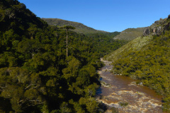 De acordo com levantamento da Diretoria de Patrimônio Natural do Instituto Água e Terra (IAT), 209.812 mil turistas passaram pelos complexos ambientais do Paraná nos primeiros quatro meses de 2023.