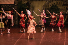 Com mais de 50 bailarinos e Ana Botafogo como ensaiadora, “Dom Quixote” se apresenta no Guairão