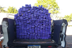 Polícia Militar apreende 186 quilos de drogas em veículo na PR-480