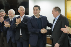 Governador Carlos Massa Ratinho Junior em reunião com a cooperativa Agrária.
