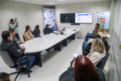 Técnicos de 16 municípios do Paraná vão passar por um treinamento, entre segunda e sexta-feira (19 e 23 ) para aprenderem a trabalhar com um software de georreferenciamento, adquirido pelo Governo do Estado.