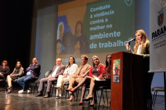 Paraná discute estratégias para combater a violência contra a mulher no ambiente de trabalho