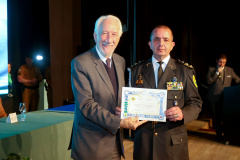 O governador em exercício Darci Piana participou nesta segunda (24) no Museu Oscar Niemeyer, em Curitiba, da formatura de 35 oficiais da Polícia Militar e do Corpo de Bombeiros no Curso Superior de Polícia