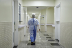 Mutirão na Agência do Trabalhador de Curitiba oferta 400 vagas de trabalho na saúde 
