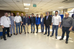 Deputados estaduais visitam o Porto de Paranaguá e homenageiam trabalhadores portuários