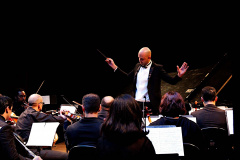Compositor curitibano, Gabriel Hermes estreia sua segunda sinfonia com a Orquestra Novva de Curitiba
