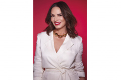 Luiza Brunet confirma presença em Curitiba para ação em memória das vítimas de feminicídio
