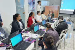 Celepar leva cursos de inclusão digital de idosos para mais sete cidades em agosto