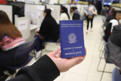 Mutirão Emprega Mais Curitiba oferece 1.500 vagas nesta terça-feira