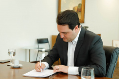 GOVERNADOR