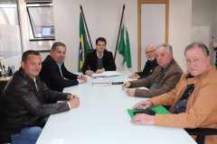 Rolândia recebe 12,6 milhões para completar pavimentação de vias urbanas