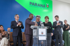 MINISTRO