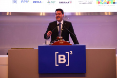 “Sensação de dever cumprido”. Essa foi a frase do governador Carlos Massa Ratinho Junior ao bater o martelo no primeiro leilão do pacote de concessões rodoviárias do Paraná. 