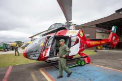 Ratinho Junior autoriza envio de aeronave para ajudar vítimas das chuvas no Rio Grande do Sul