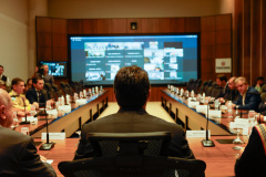 Reunião online governador