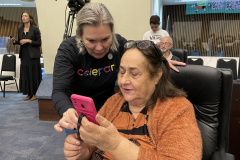 Curso de smartphone para idosos tem nova edição no dia 25