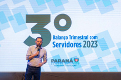 Educação divulga balanço trimestral e anuncia expansão de projetos para 2024