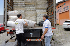 Defesa Civil envia caminhões com mantimentos para Matinhos e Pontal do Paraná