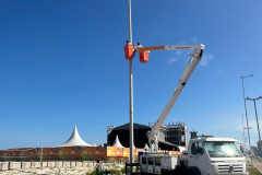 Com luzes cênicas e superpostes, Estado começa instalar novo sistema de iluminação em Matinhos