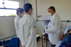 MÉDICOS