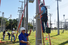 Futuros eletricistas participam de curso gratuito da Copel 