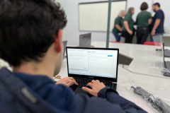 Alunos selecionados do projeto Talento Tech dão início a cronograma de aulas  