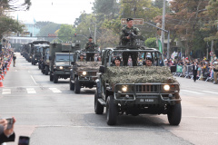  	Desfile com milhares de pessoas festeja os 202 anos da Independência do Brasil