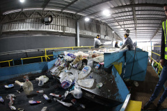 Governo do Paraná, em parceria com a multinacional SIG e Earthworm Foundation Brasil, busca melhorar as condições da cadeia de recicláveis no Estado