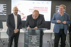 BRDE ASSINA CONVÊNIO FIEP