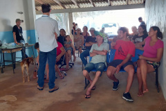 Sanepar orienta moradores de Foz do Iguaçu sobre o programa Caixa D´Água Boa