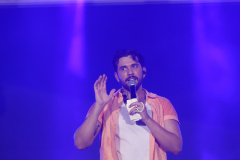 O cantor Gustavo Mioto  durante a apresentacao do seu show dentro da programacao do Verao Maior Parana, em Matinhos 