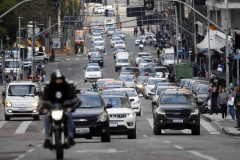 Os proprietários de veículos com final de placa 5 e 6 têm até esta terça-feira (28) para fazer o pagamento do Imposto sobre a Propriedade de Veículos Automotores (IPVA) de 2025