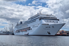 Com mais de 14 mil turistas até o momento, temporada de navios de cruzeiro em Paranaguá traz positividade aos negócios