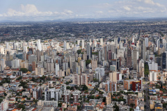 Paraná registra maior elevação da atividade econômica do Sul e Sudeste no último trimestre de 2024