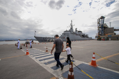 Navio de Guerra da Marinha recebe visitantes no Porto de Paranaguá