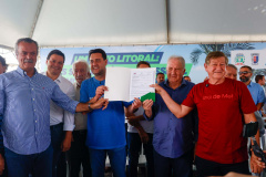 o governador Carlos Massa Ratinho Junior sancionou a lei que estabelece o novo marco regulatório da Ilha do Mel, um dos principais destinos turísticos do Paraná. 