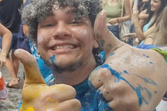 Maringaense João Pedro Crevelaro de Oliveira vai ingressar na UEM, onde obteve três aprovações; jovem, que estudou em escola pública desde o Ensino Fundamental, integrou Sala de Altas Habilidades e participou do programa Ganhando o Mundo 