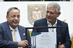 Verão Maior Paraná é homenageado na Assembléia Legislativa do Paraná