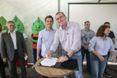Ceasa Paraná doará alimentos para o Zoológico de Curitiba