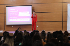 SEED - NRE de Umuarama capacita 600 professores em evento regional sobre autismo e inclusão