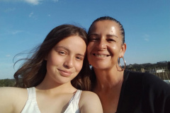  Saudade de casa: estudantes do Ganhando o Mundo vão passar o primeiro Dia das Mães fora do Brasil