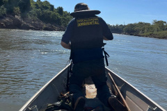 IAT - Operação de fiscalização contra a pesca predatória no Oeste e Noroeste do Paraná terminou com a aplicação de R$ 4 mil em multas e o recolhimento de materiais proibidos