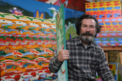 Nova exposição do MAC Paraná celebra os 80 anos do artista  Rogério Dias