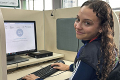 Sanepar está disponível 24 horas por dia pelo 0800 e por meios digitais para cliente pedir informações ou solicitar serviç